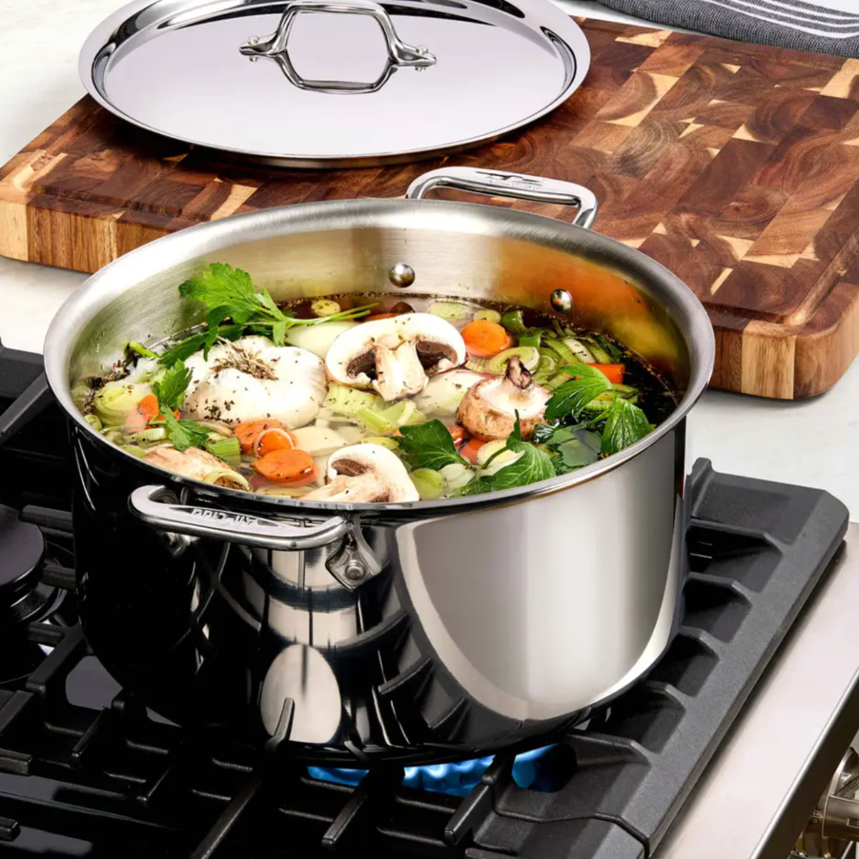 All-Clad D3 Stainless 3-ply Bonded Cookware, Stockpot with lid, 8 quart
