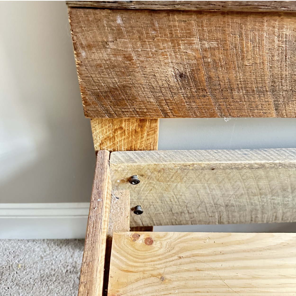 Reclaimed Wood Plank Farmhouse Bed - Queen